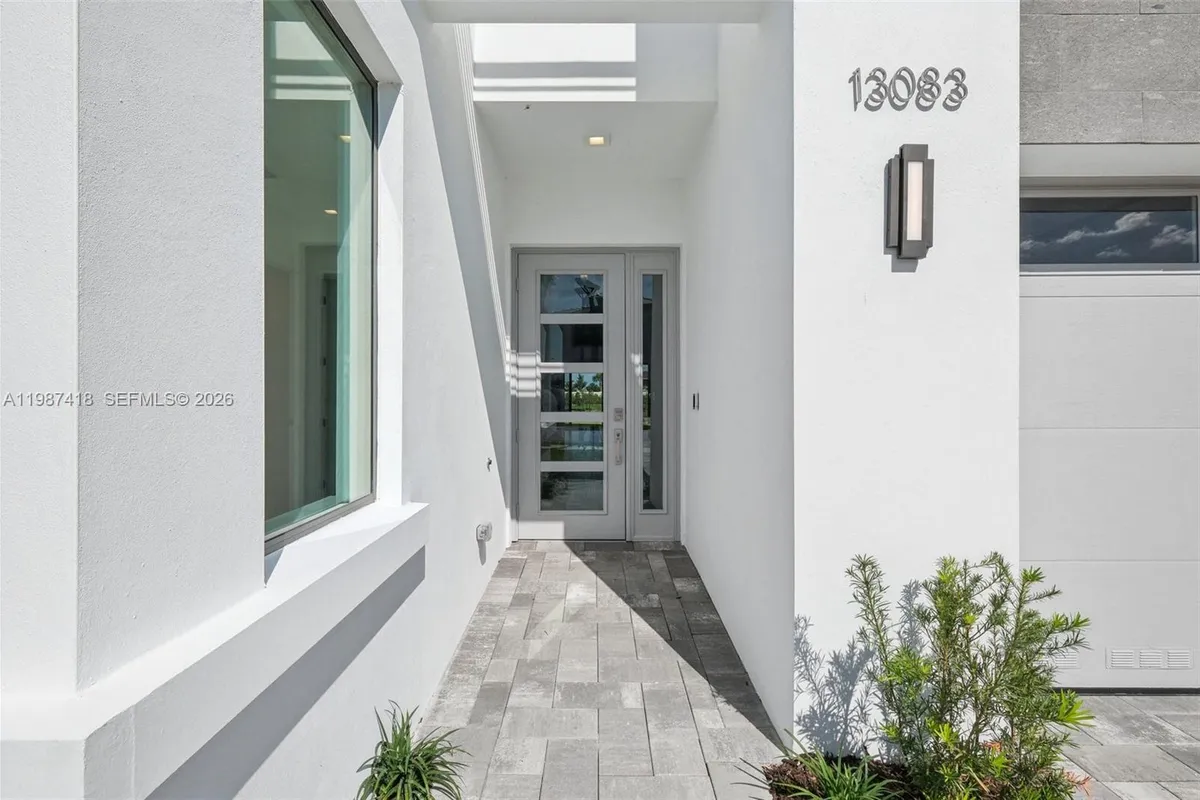 13083 Feathering Way, Palm Beach Gardens FL 33412