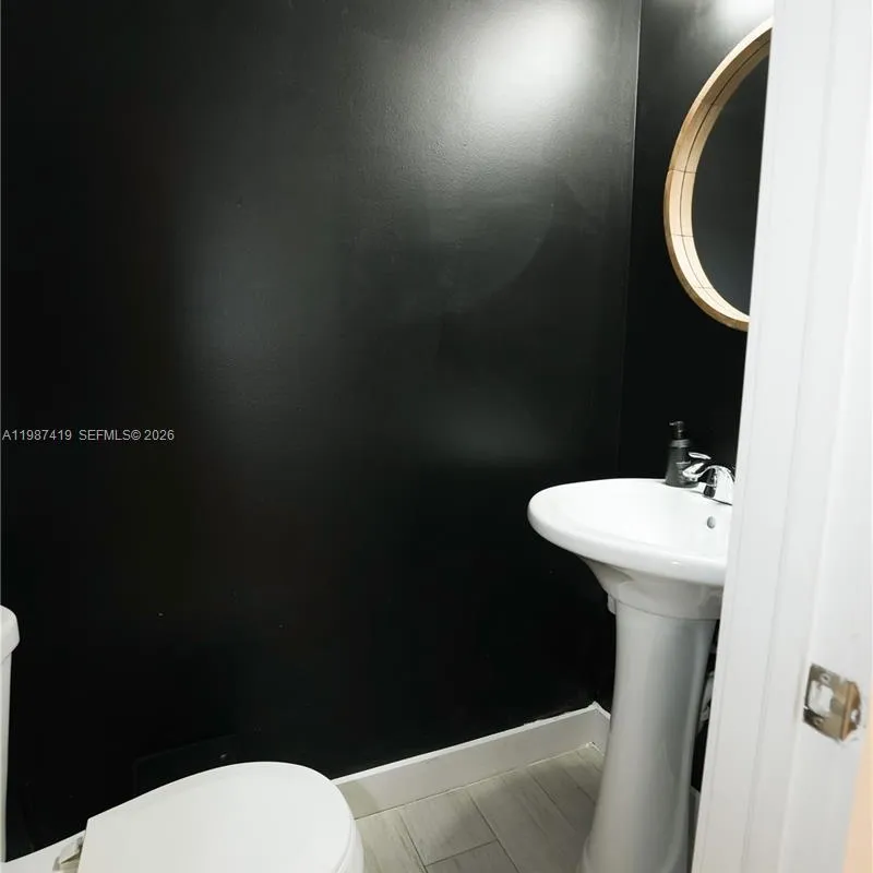 350 NW 19th Ter # 59, Miami FL 33136