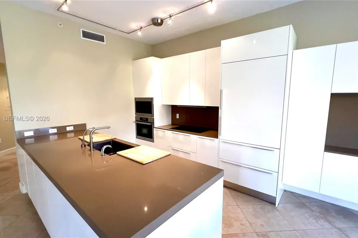 55 Merrick Way # 825, Coral Gables FL 33134