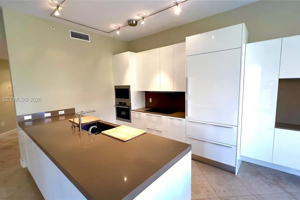 55 Merrick Way # 825, Coral Gables FL 33134