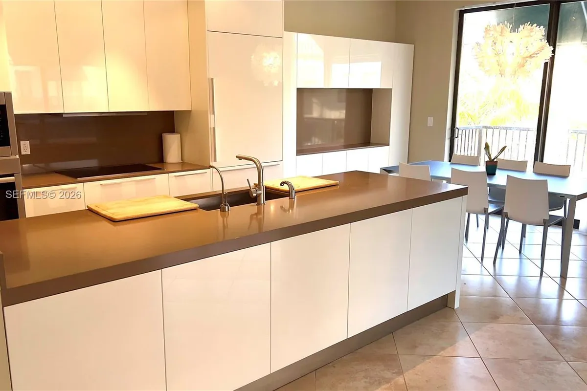 55 Merrick Way # 825, Coral Gables FL 33134