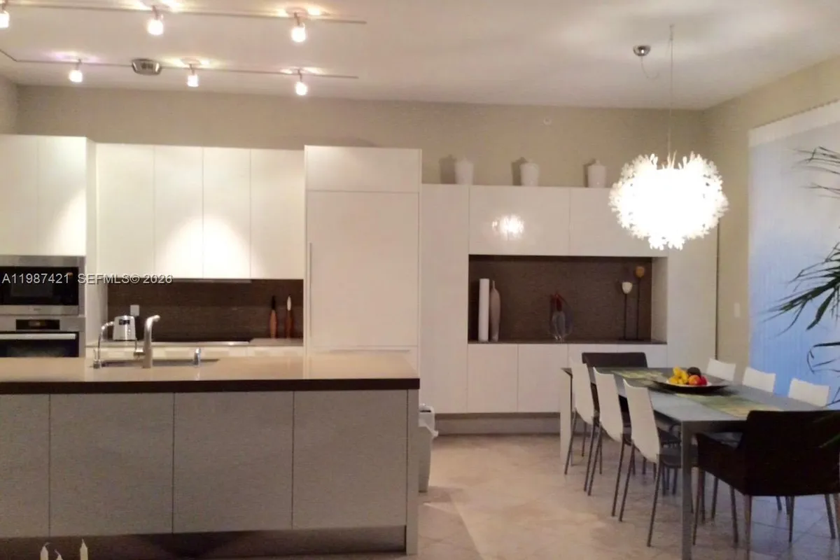 55 Merrick Way # 825, Coral Gables FL 33134