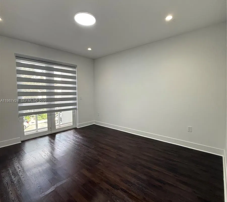 6432 NW 104th Ct, Doral FL 33178