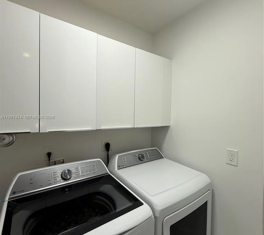 6432 NW 104th Ct, Doral FL 33178