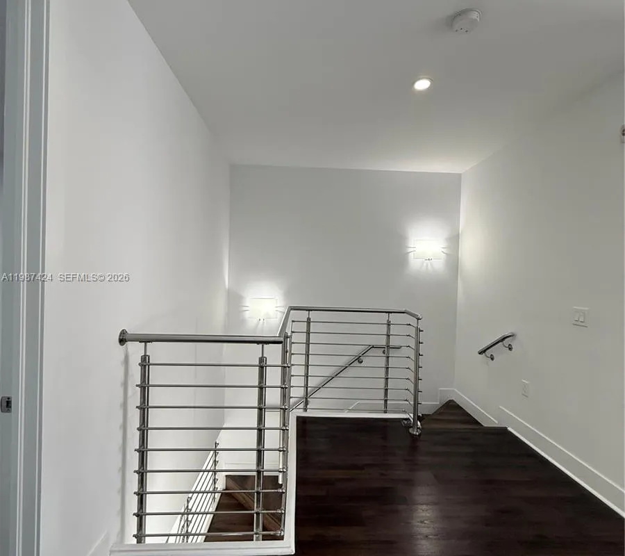 6432 NW 104th Ct, Doral FL 33178