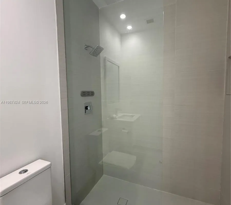 6432 NW 104th Ct, Doral FL 33178