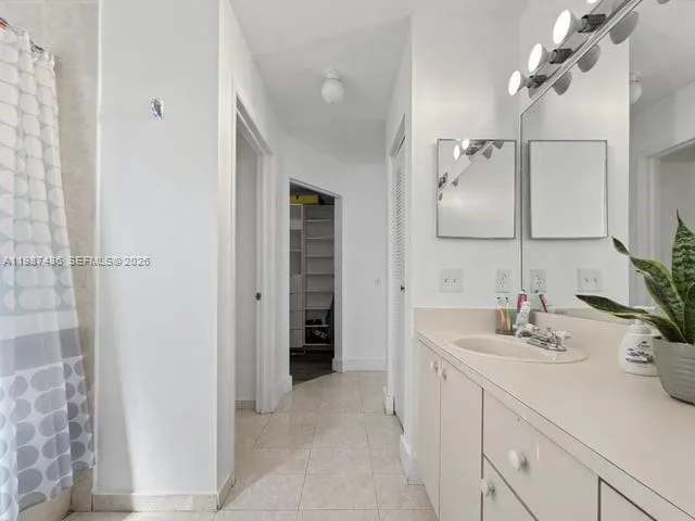 16004 SW 87th Ter, Miami FL 33193