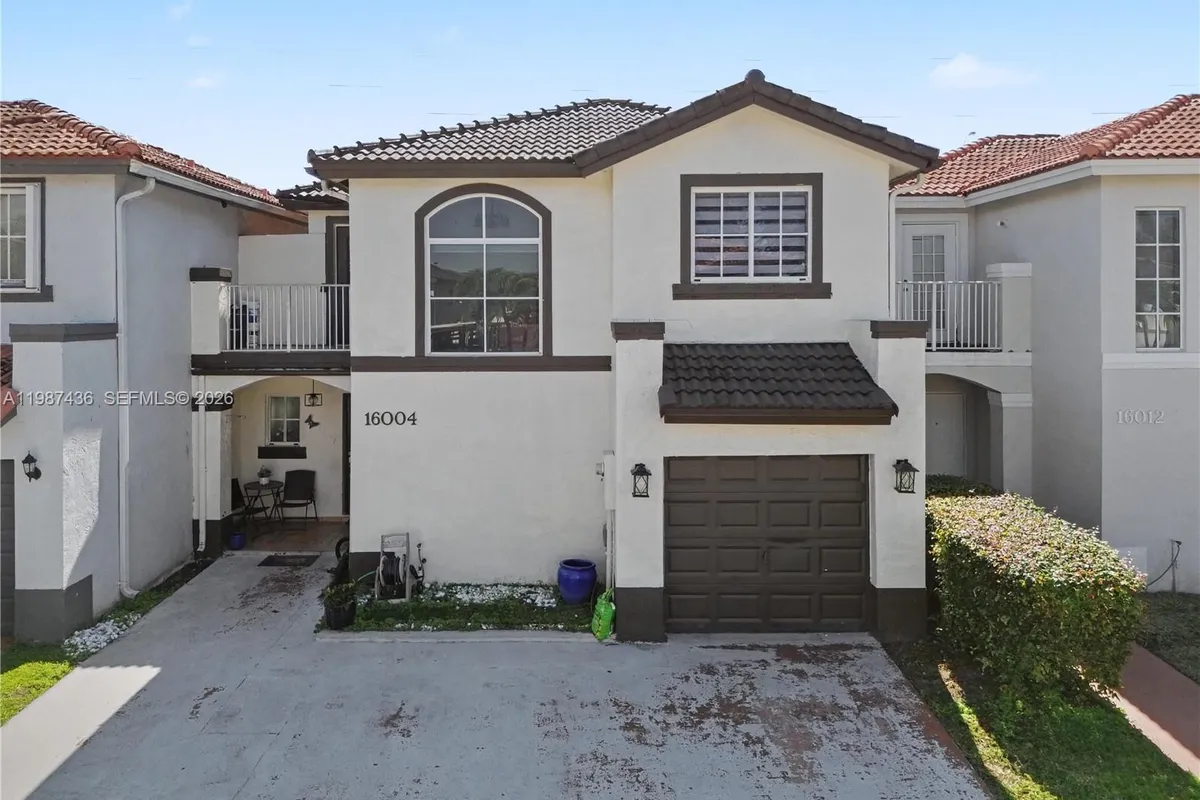 16004 SW 87th Ter, Miami FL 33193