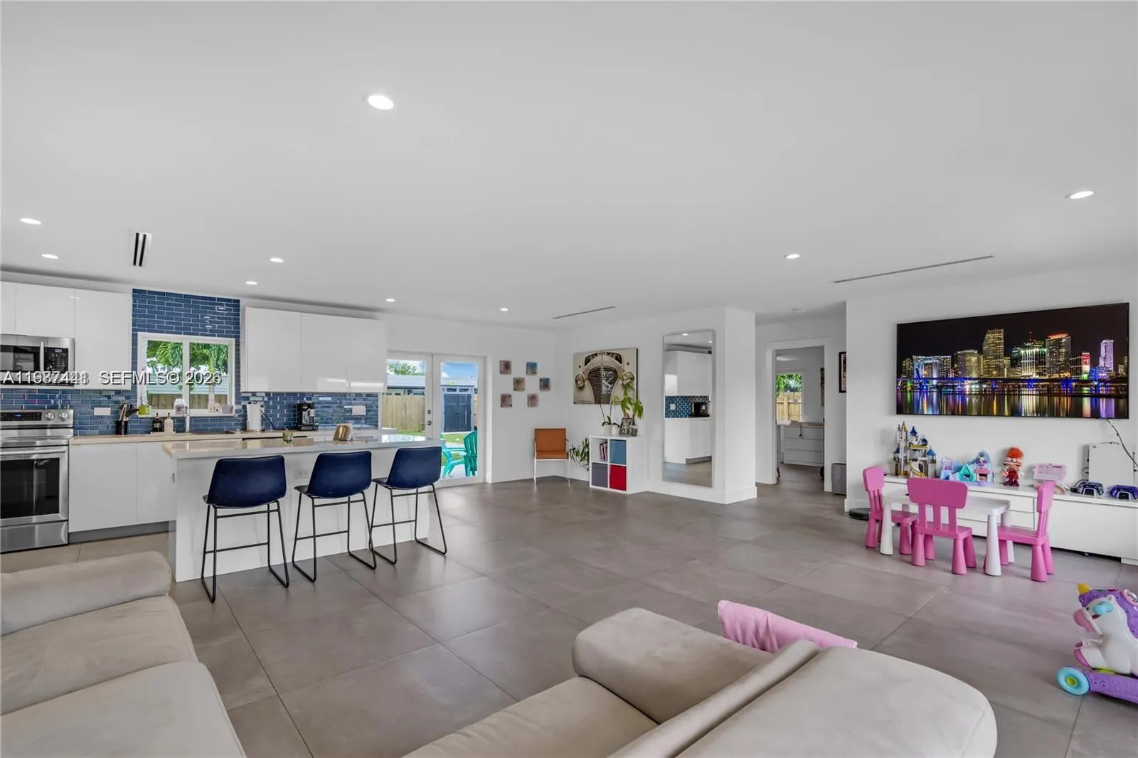 10471 SW 164th St, Miami FL 33157