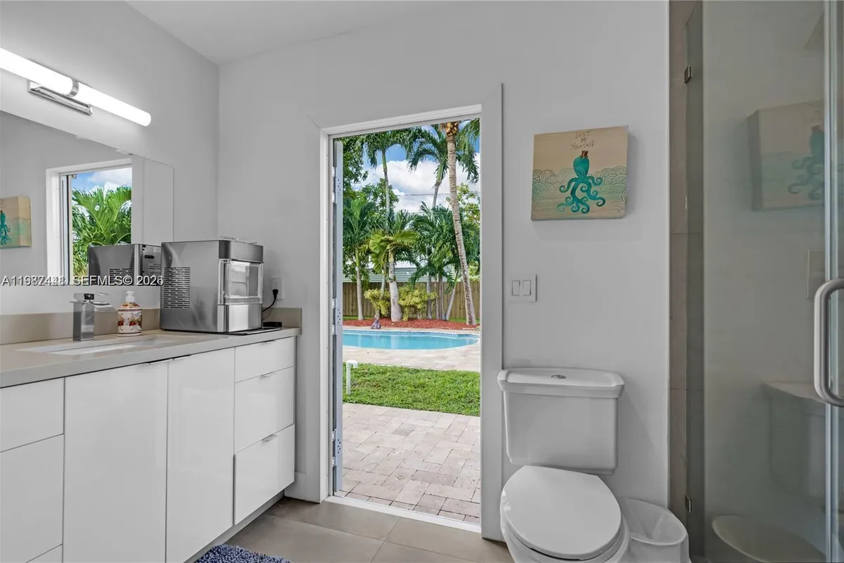 10471 SW 164th St, Miami FL 33157