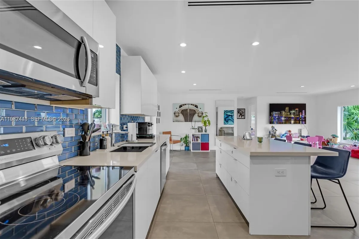 10471 SW 164th St, Miami FL 33157