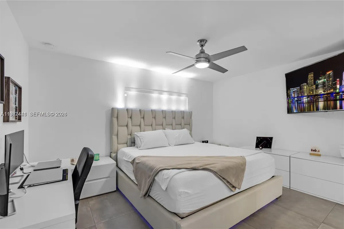 10471 SW 164th St, Miami FL 33157