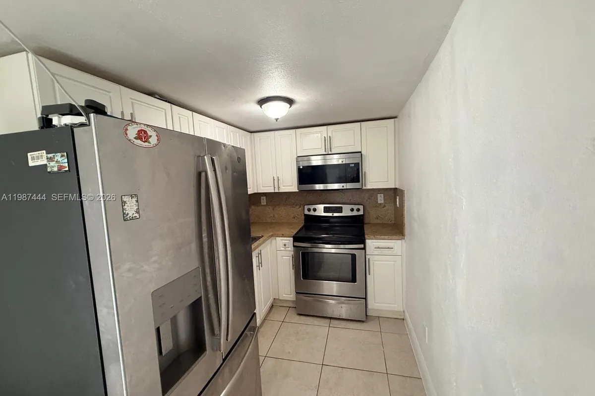 2265 NW 100th St # C, Miami FL 33147