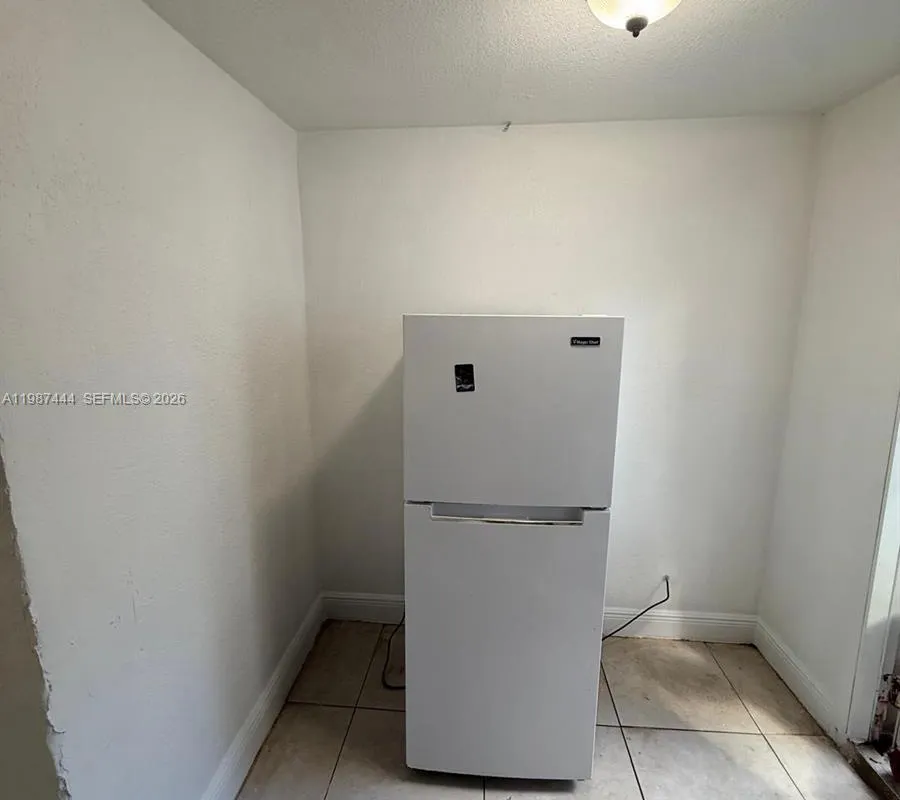 2265 NW 100th St # C, Miami FL 33147