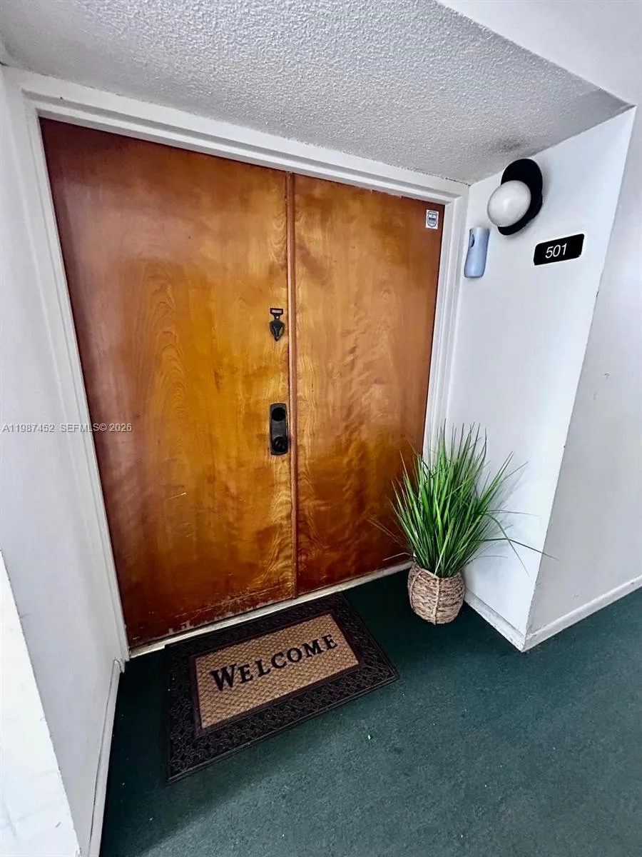 11750 SW 18th St # 1, Miami FL 33175