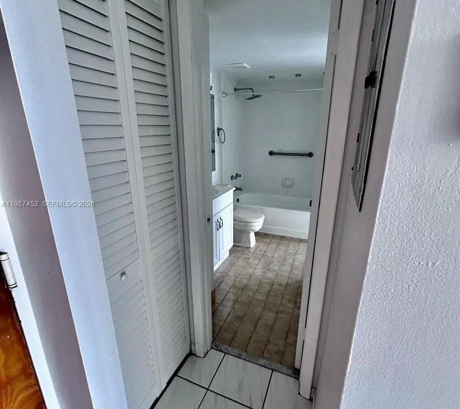 11750 SW 18th St # 1, Miami FL 33175