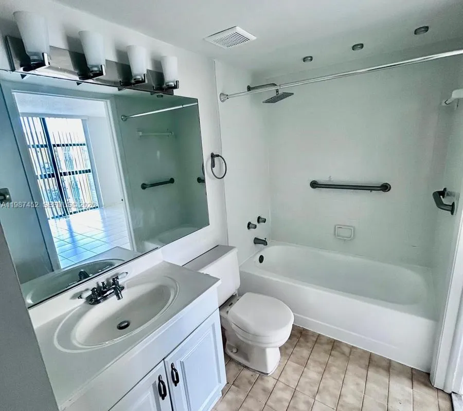 11750 SW 18th St # 1, Miami FL 33175