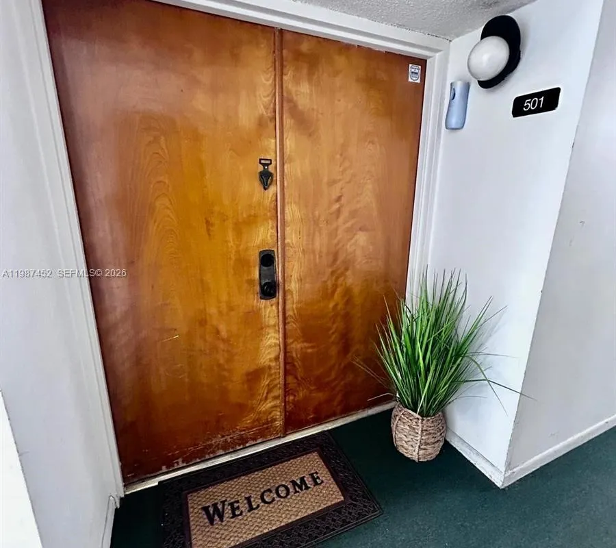 11750 SW 18th St # 1, Miami FL 33175