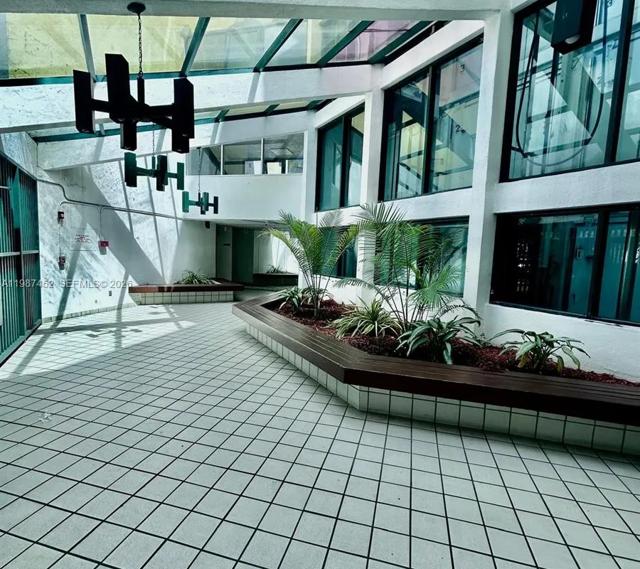 11750 SW 18th St # 1, Miami FL 33175