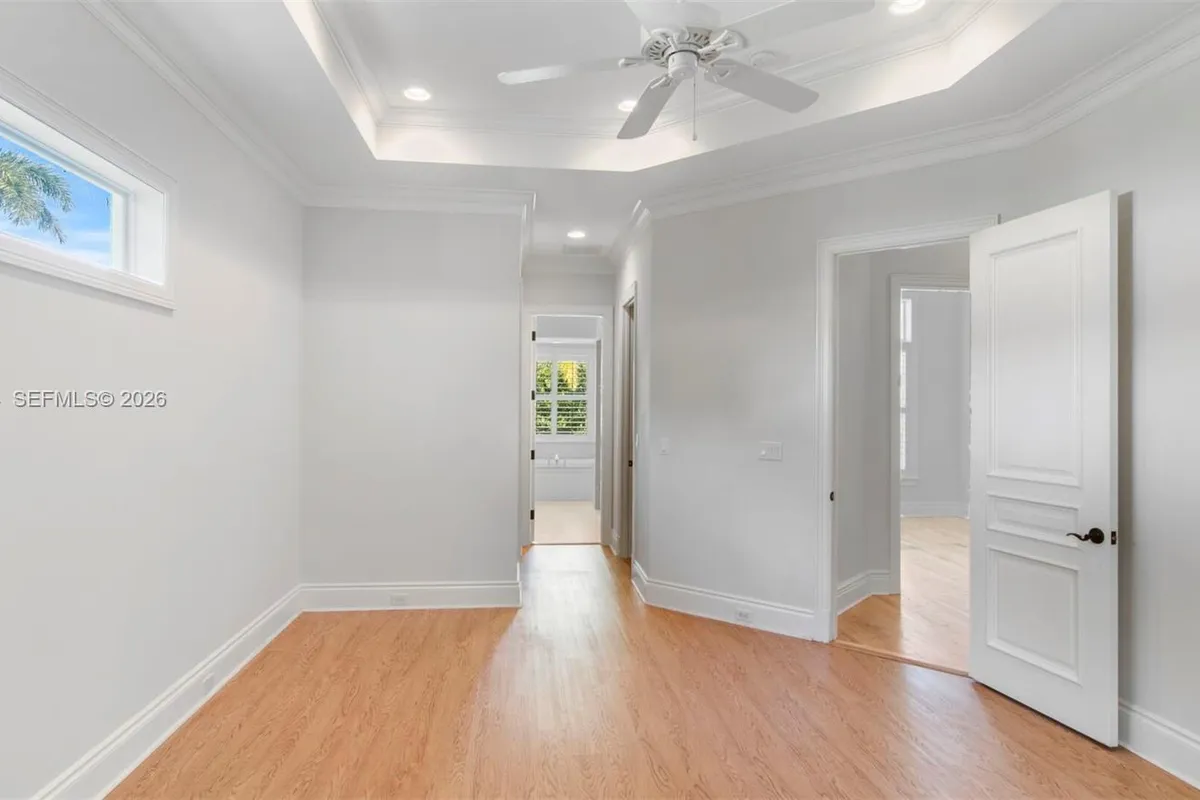 2135 Island Dr, Vero Beach FL 32963