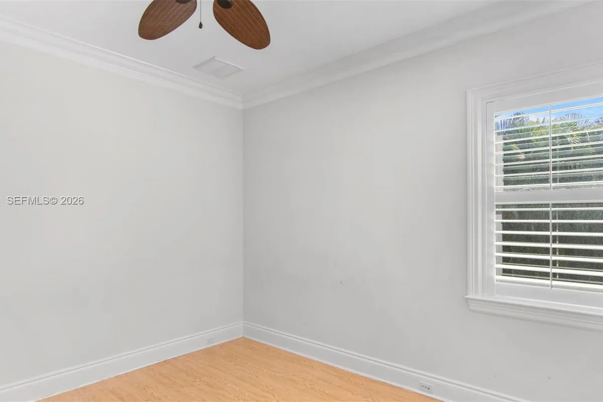 2135 Island Dr, Vero Beach FL 32963