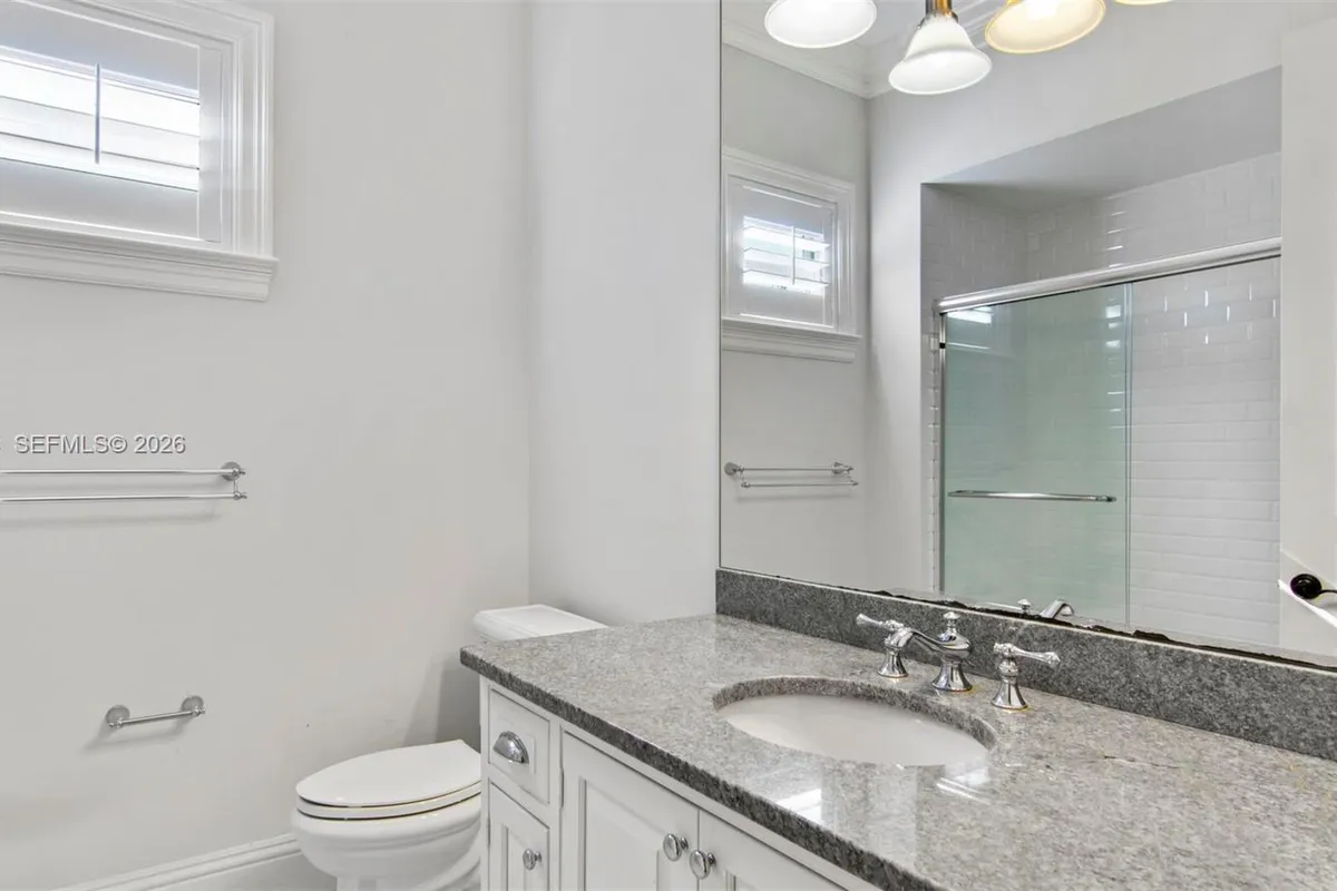 2135 Island Dr, Vero Beach FL 32963