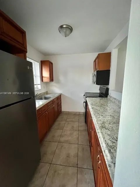 2746 Johnson St # w, Hollywood FL 33020