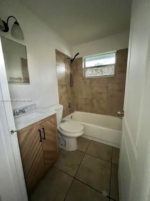 2746 Johnson St # w, Hollywood FL 33020