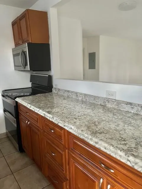 2746 Johnson St # w, Hollywood FL 33020