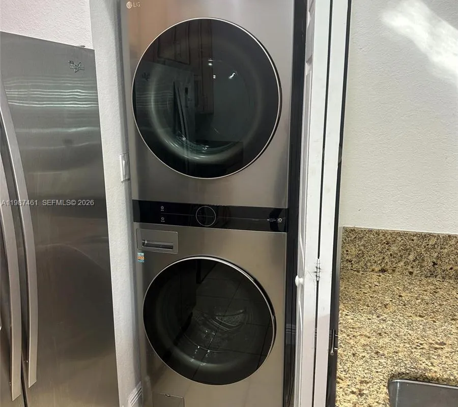 1524 SW 147th Ave, Pembroke Pines FL 33027