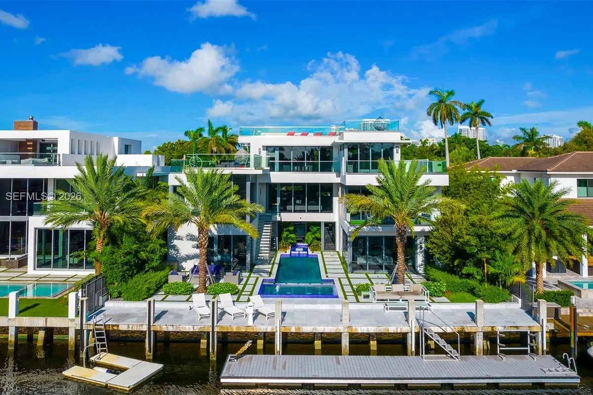 440 Mola Ave, Fort Lauderdale FL 33301