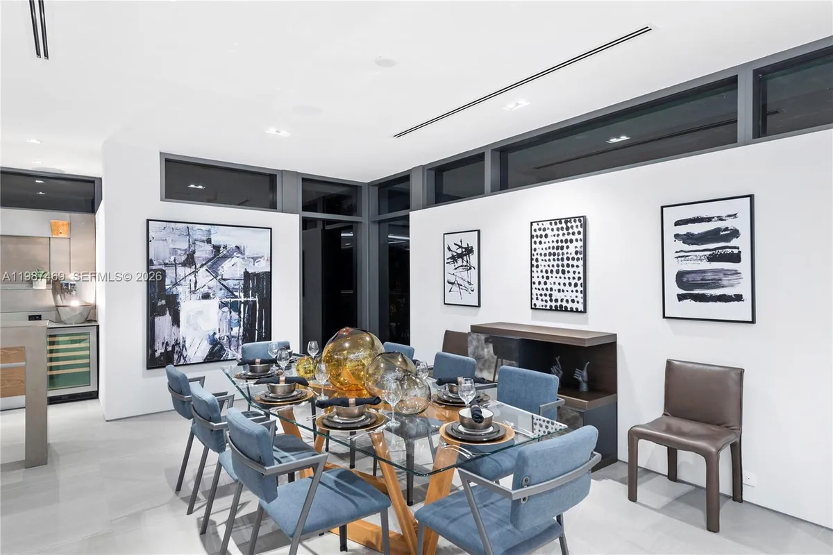 440 Mola Ave, Fort Lauderdale FL 33301