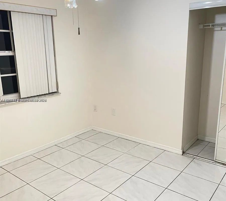 17220 SW 93rd Ave # 2, Palmetto Bay FL 33157