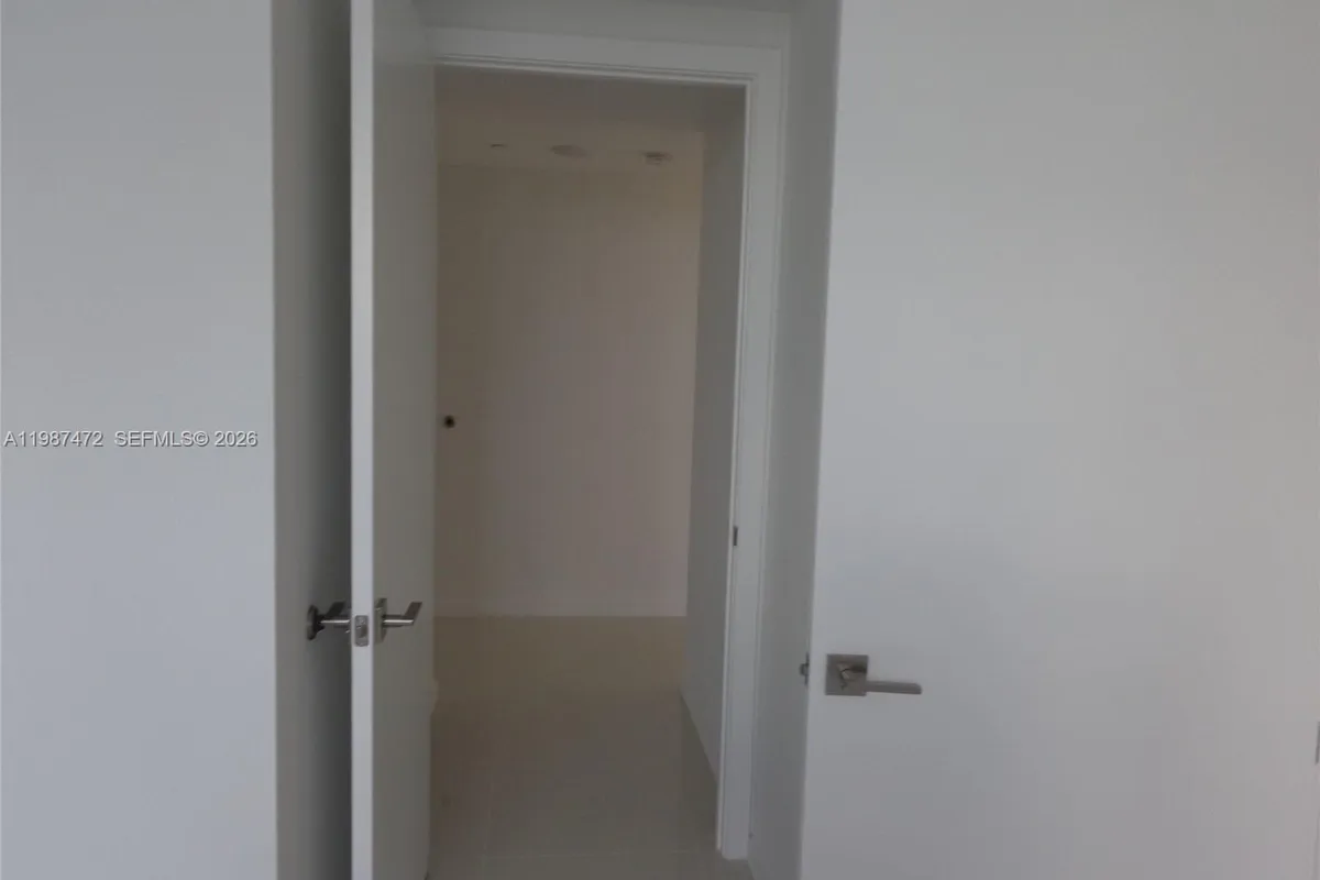 5300 Paseo Blvd # 1114, Doral FL 33166