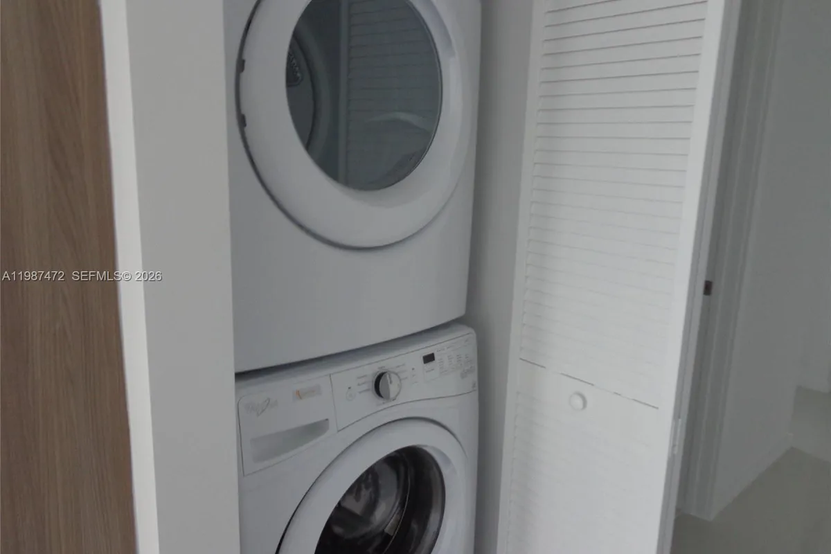 5300 Paseo Blvd # 1114, Doral FL 33166