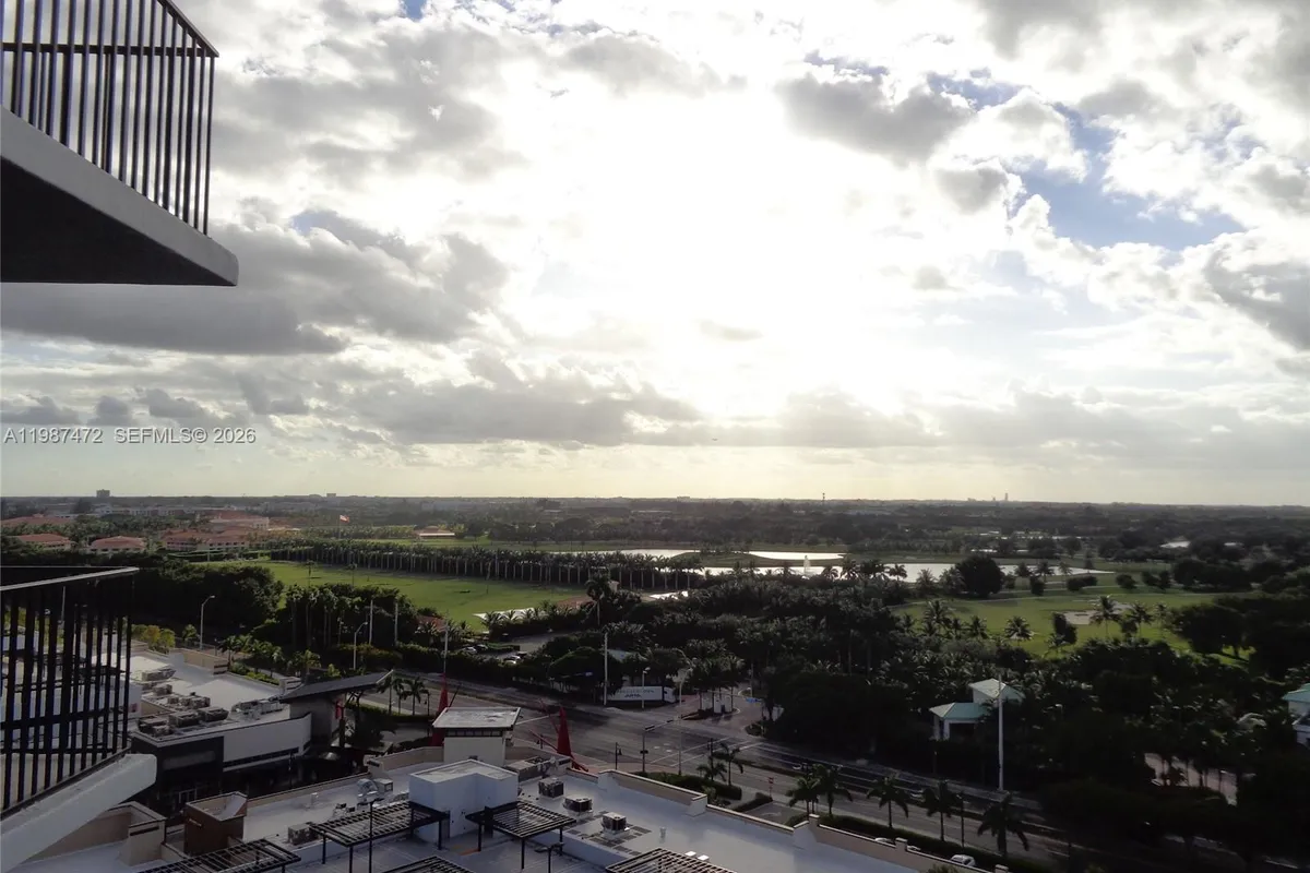 5300 Paseo Blvd # 1114, Doral FL 33166