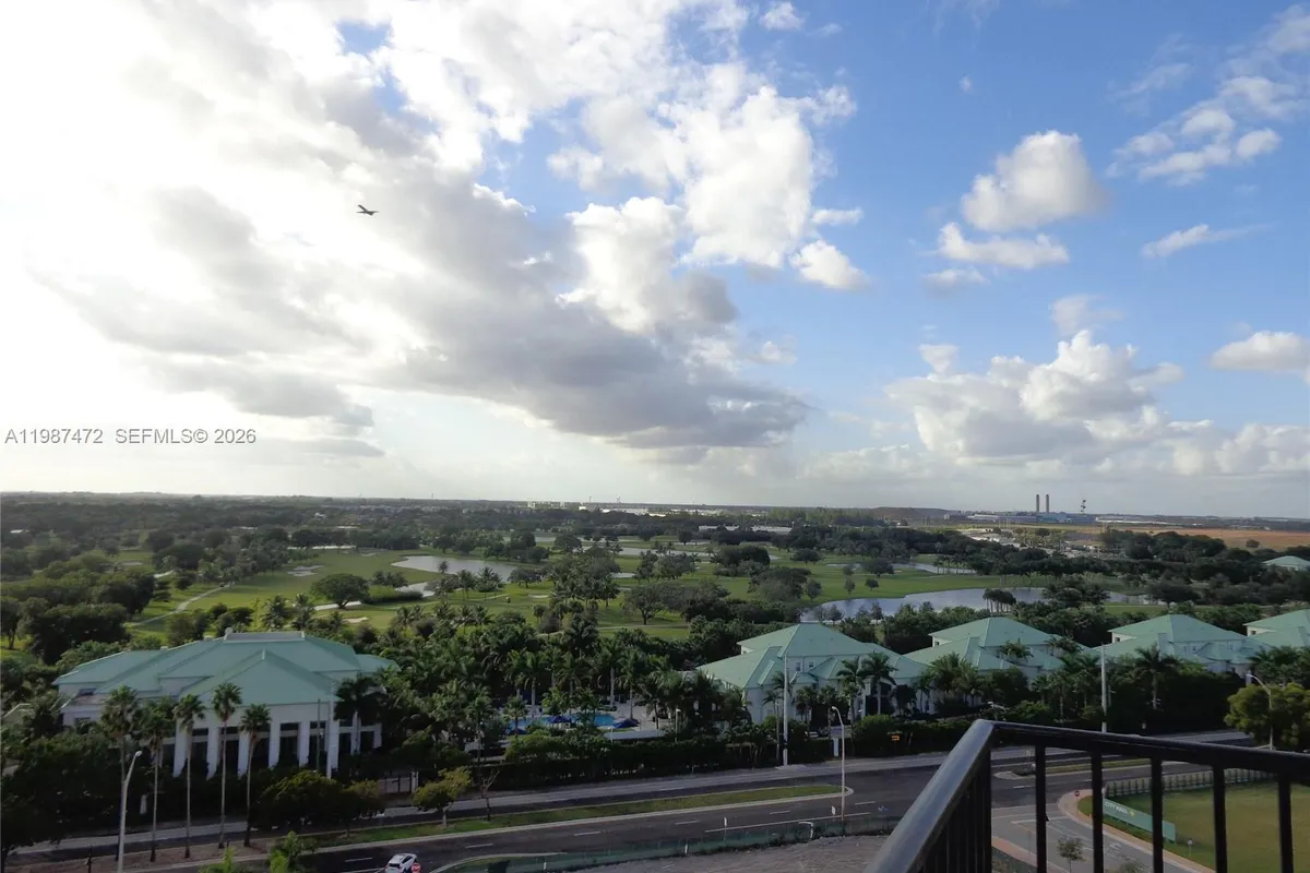 5300 Paseo Blvd # 1114, Doral FL 33166