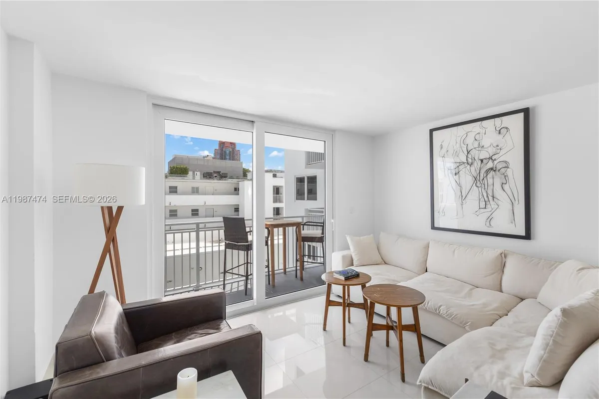 345 Ocean Dr # 607, Miami Beach FL 33139