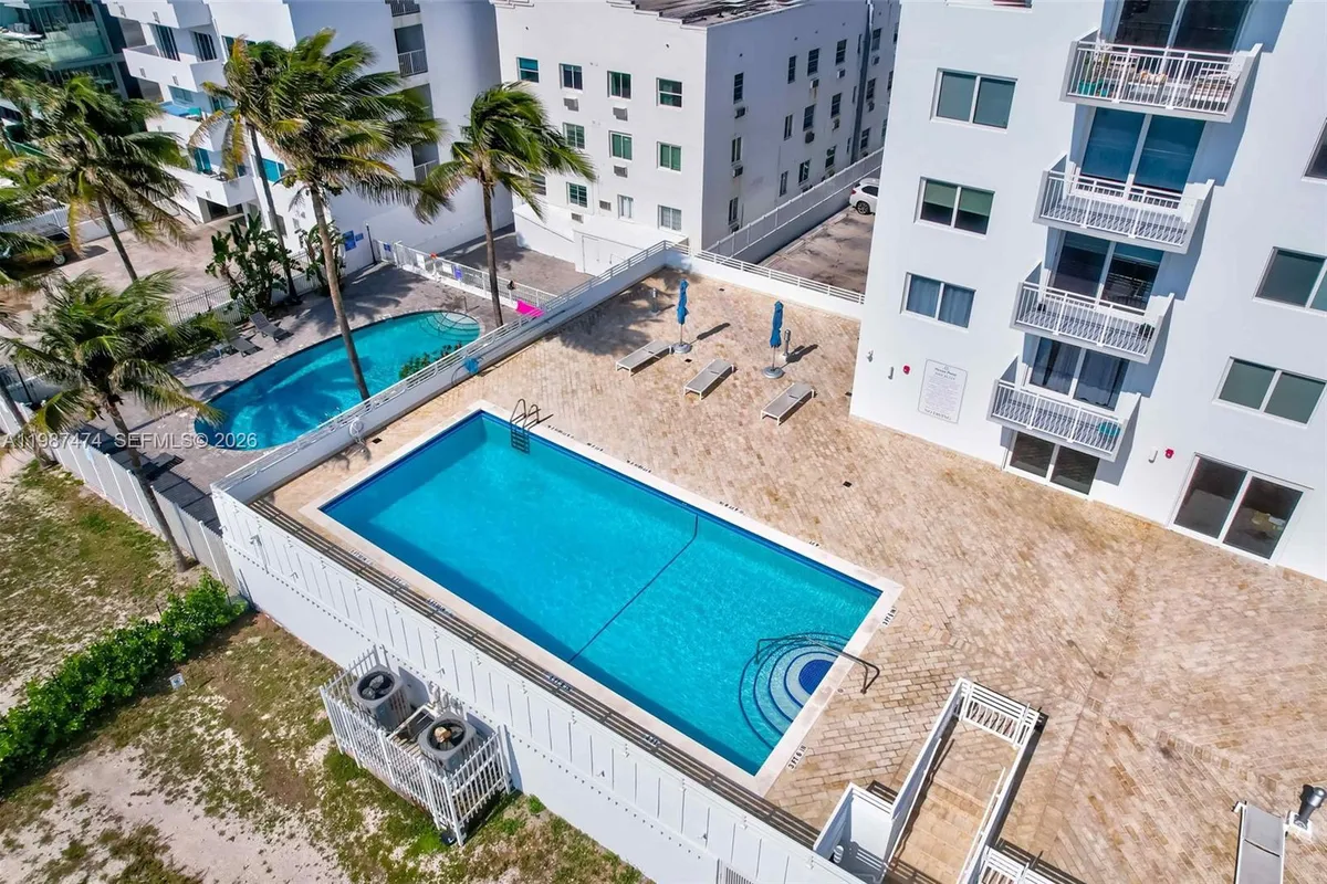 345 Ocean Dr # 607, Miami Beach FL 33139