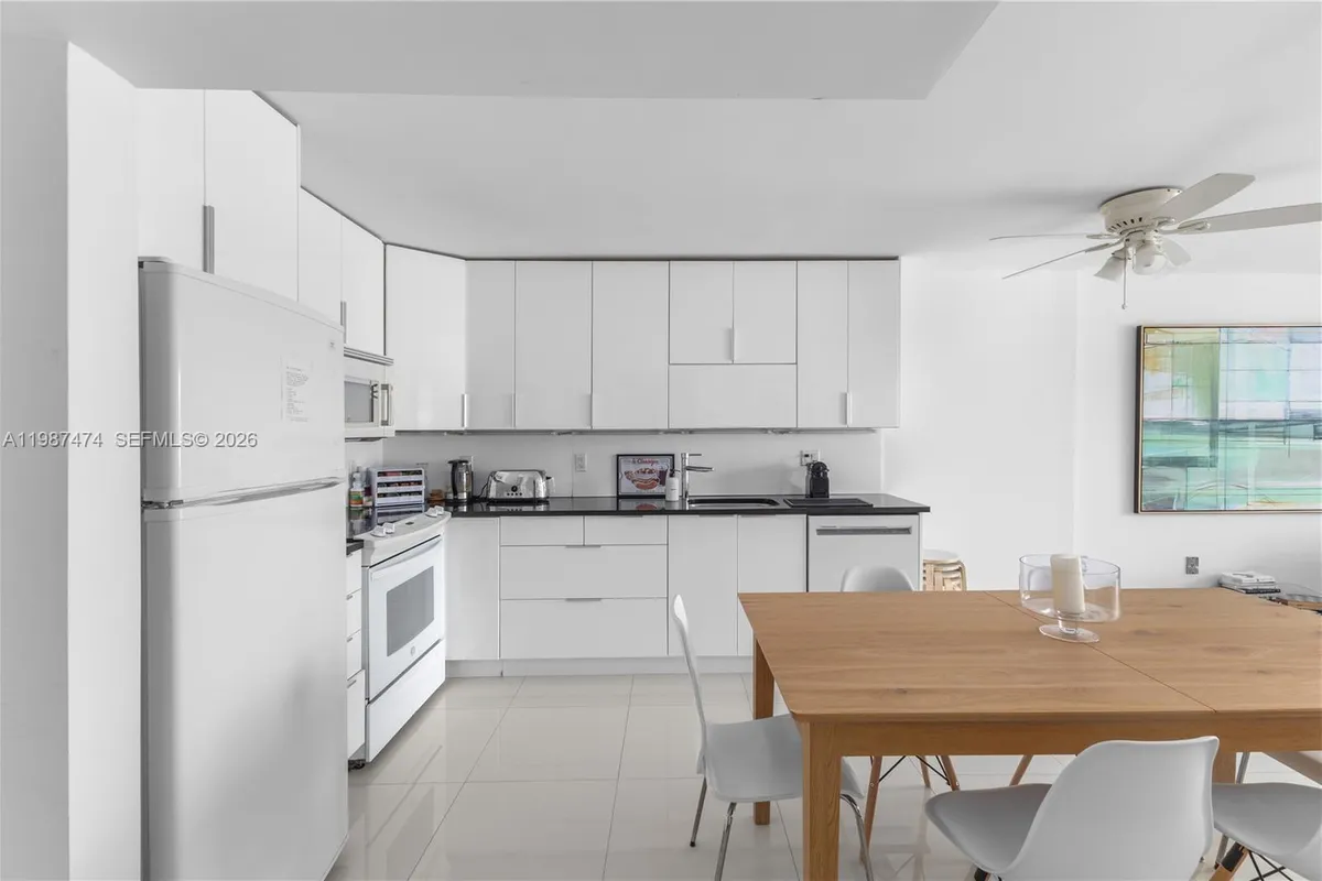 345 Ocean Dr # 607, Miami Beach FL 33139