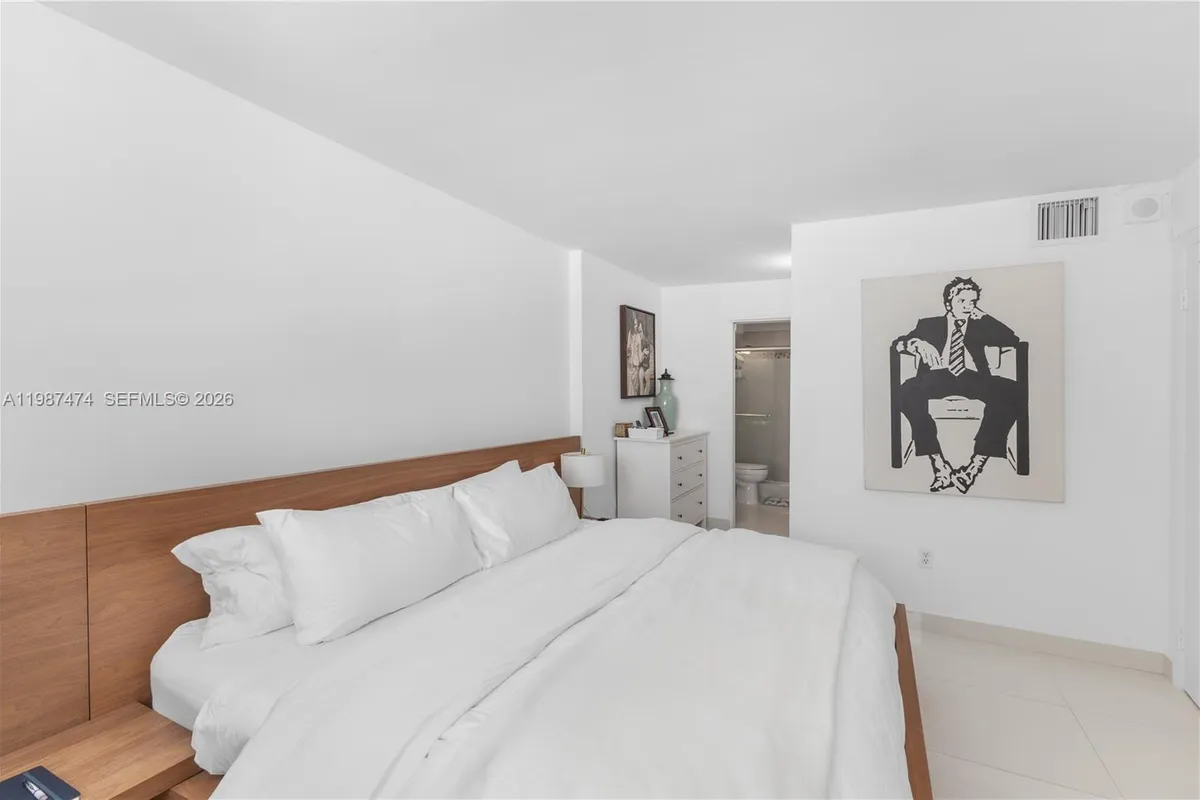 345 Ocean Dr # 607, Miami Beach FL 33139