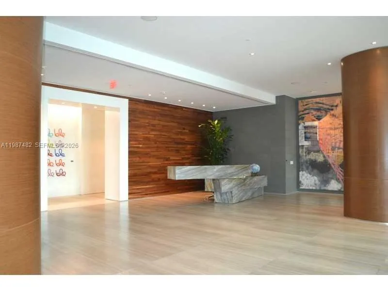 460 NE 28th St # 3705, Miami FL 33137