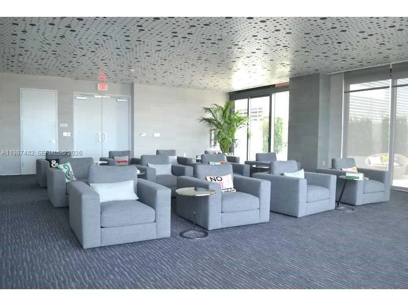 460 NE 28th St # 3705, Miami FL 33137