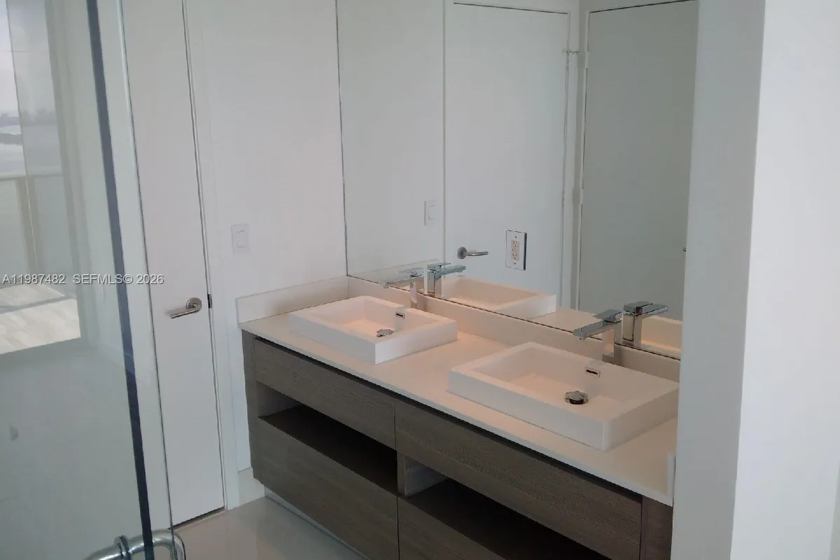 460 NE 28th St # 3705, Miami FL 33137