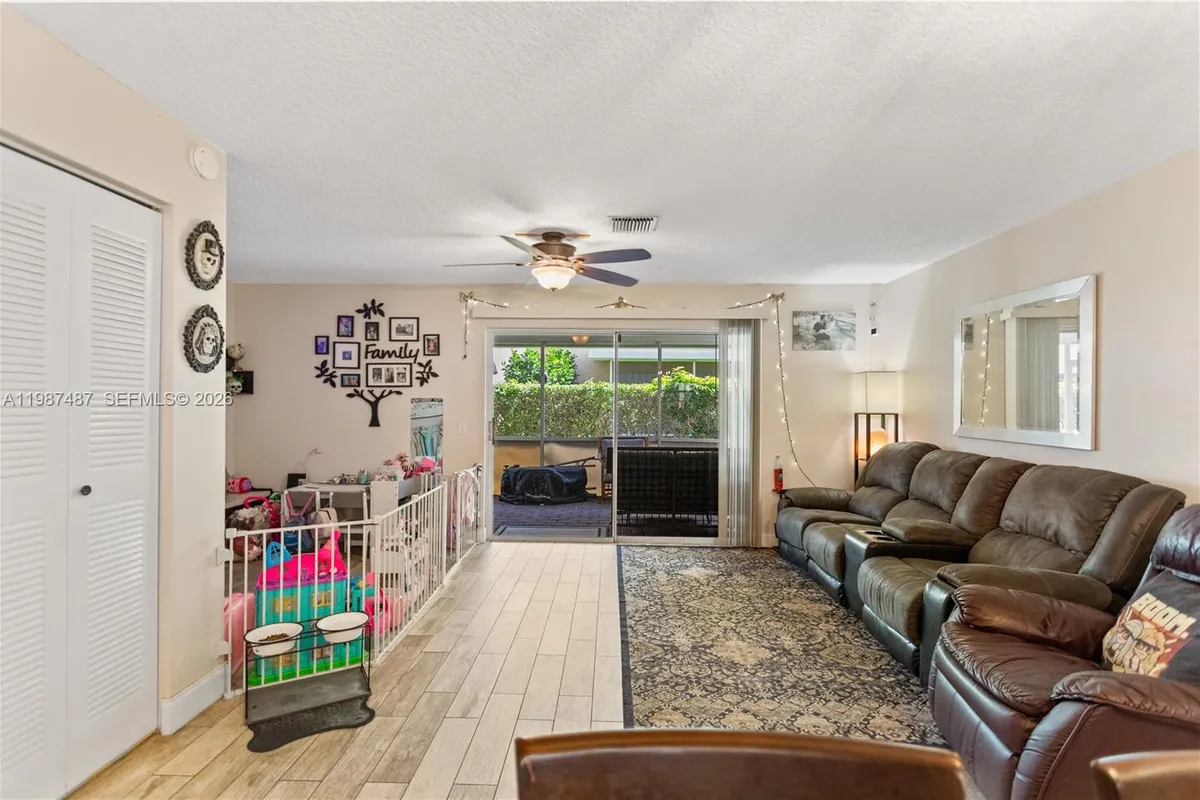 337 Waterside Dr # 337, Hypoluxo FL 33462