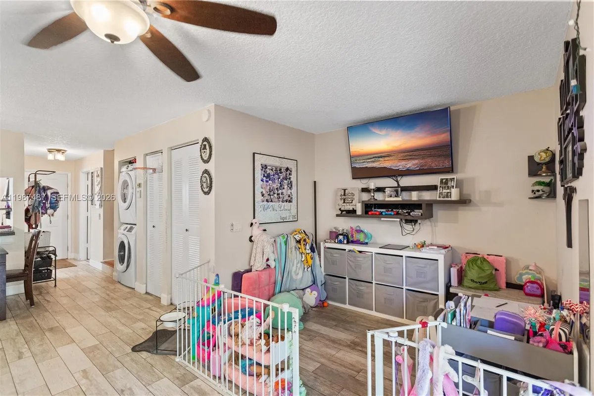 337 Waterside Dr # 337, Hypoluxo FL 33462