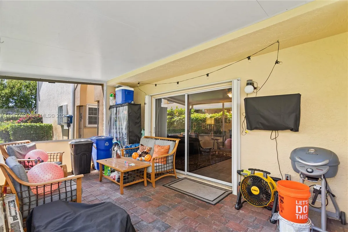 337 Waterside Dr # 337, Hypoluxo FL 33462