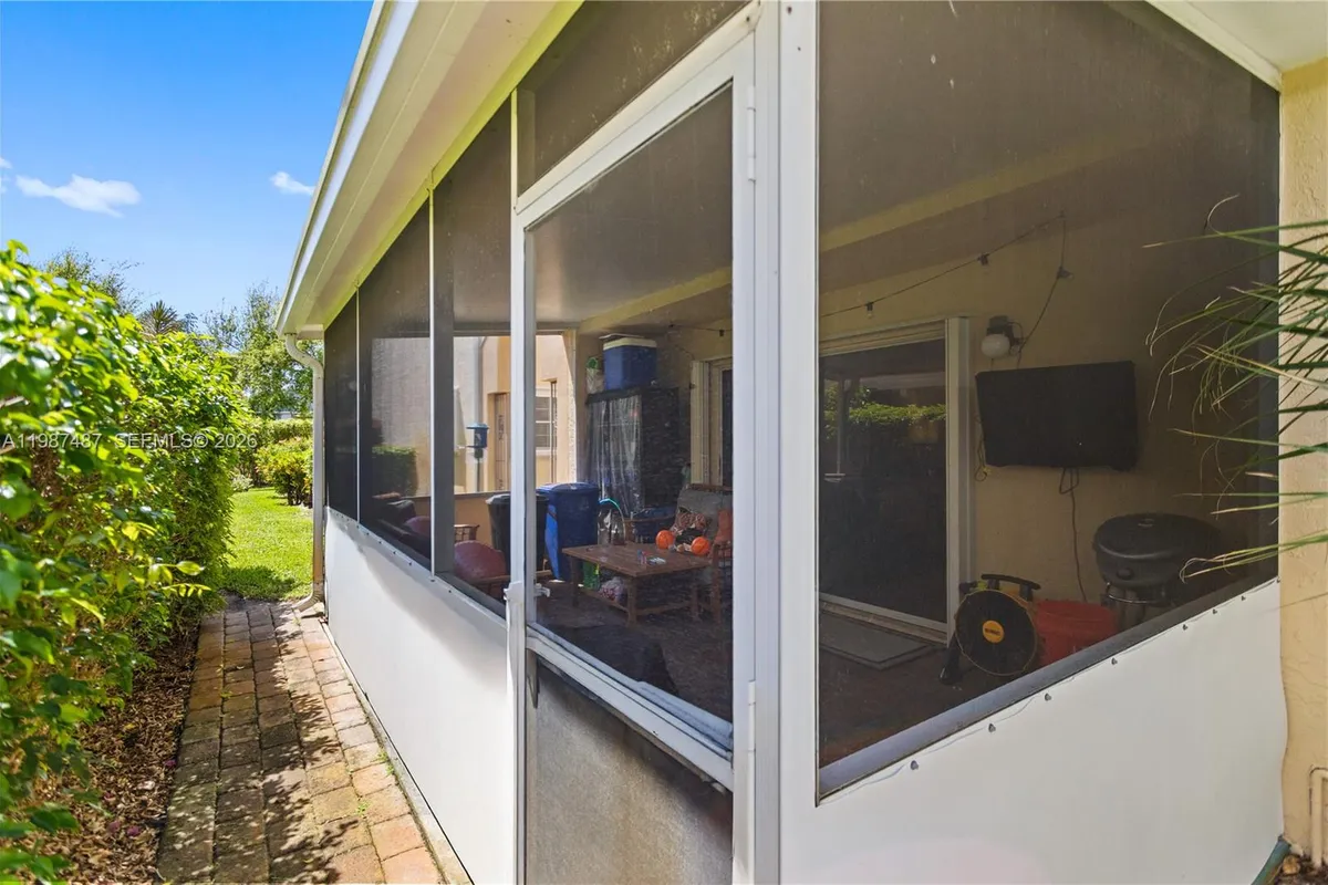 337 Waterside Dr # 337, Hypoluxo FL 33462