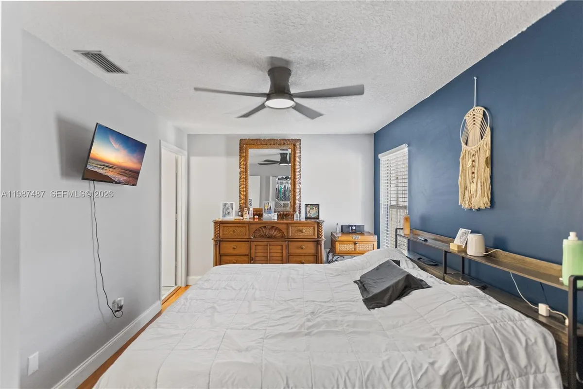 337 Waterside Dr # 337, Hypoluxo FL 33462