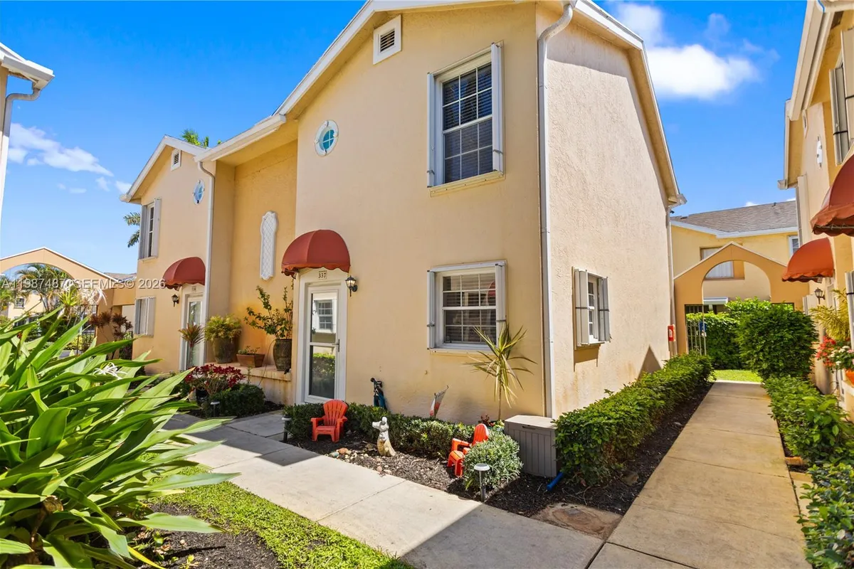 337 Waterside Dr # 337, Hypoluxo FL 33462